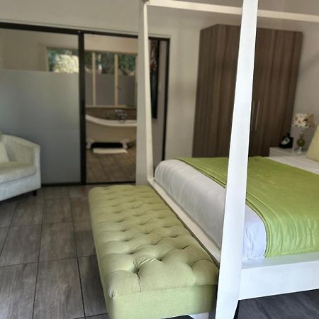 Calla Lily Guesthouse Mbombela Eksteriør billede
