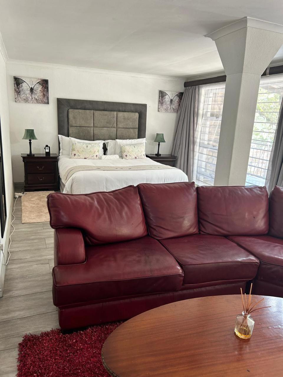 Calla Lily Guesthouse Mbombela Eksteriør billede