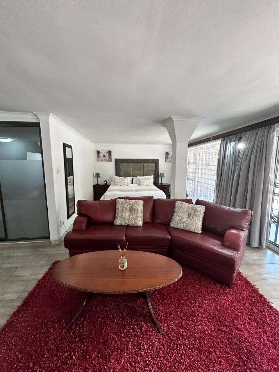 Calla Lily Guesthouse Mbombela Eksteriør billede
