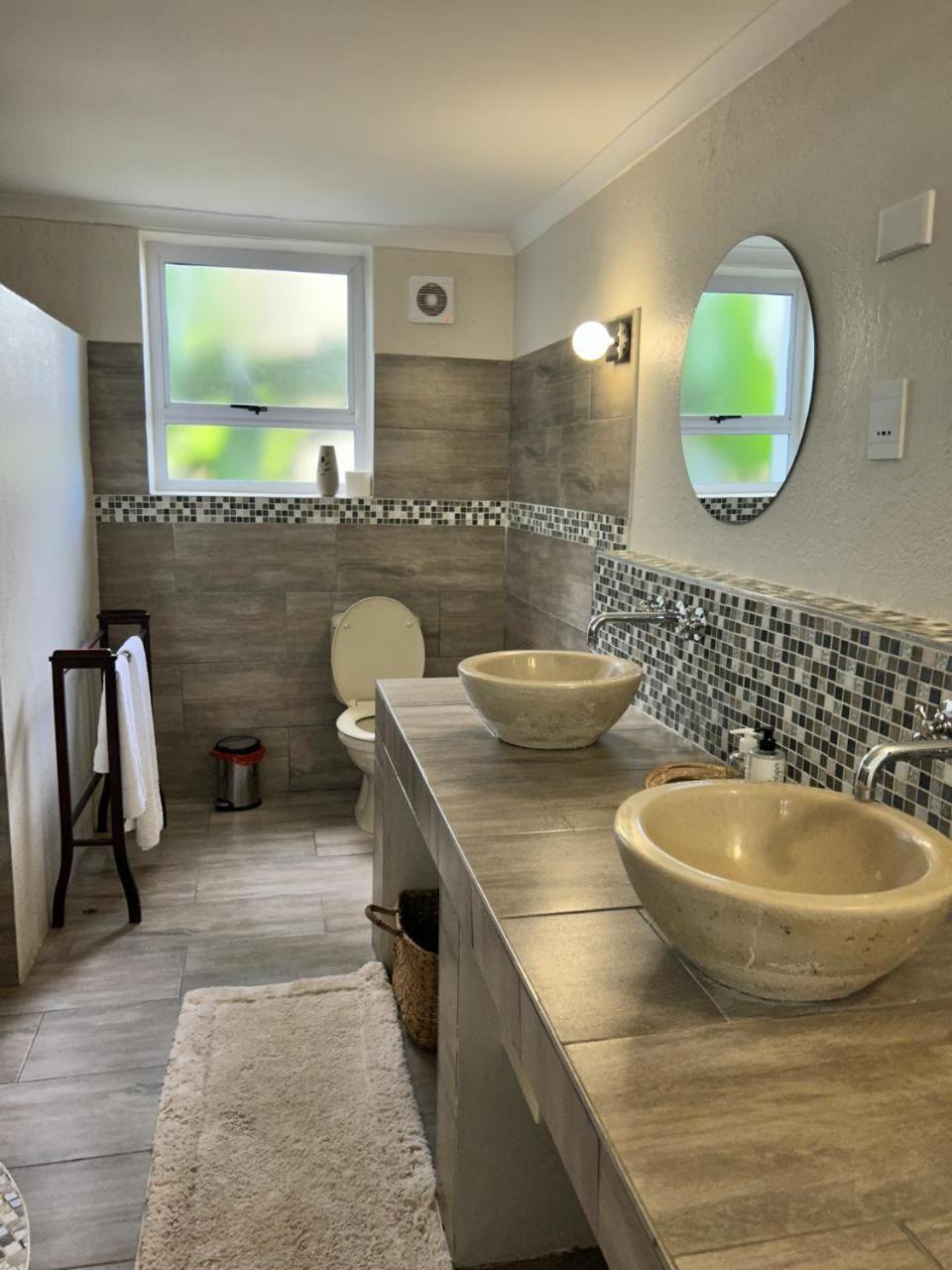 Calla Lily Guesthouse Mbombela Eksteriør billede