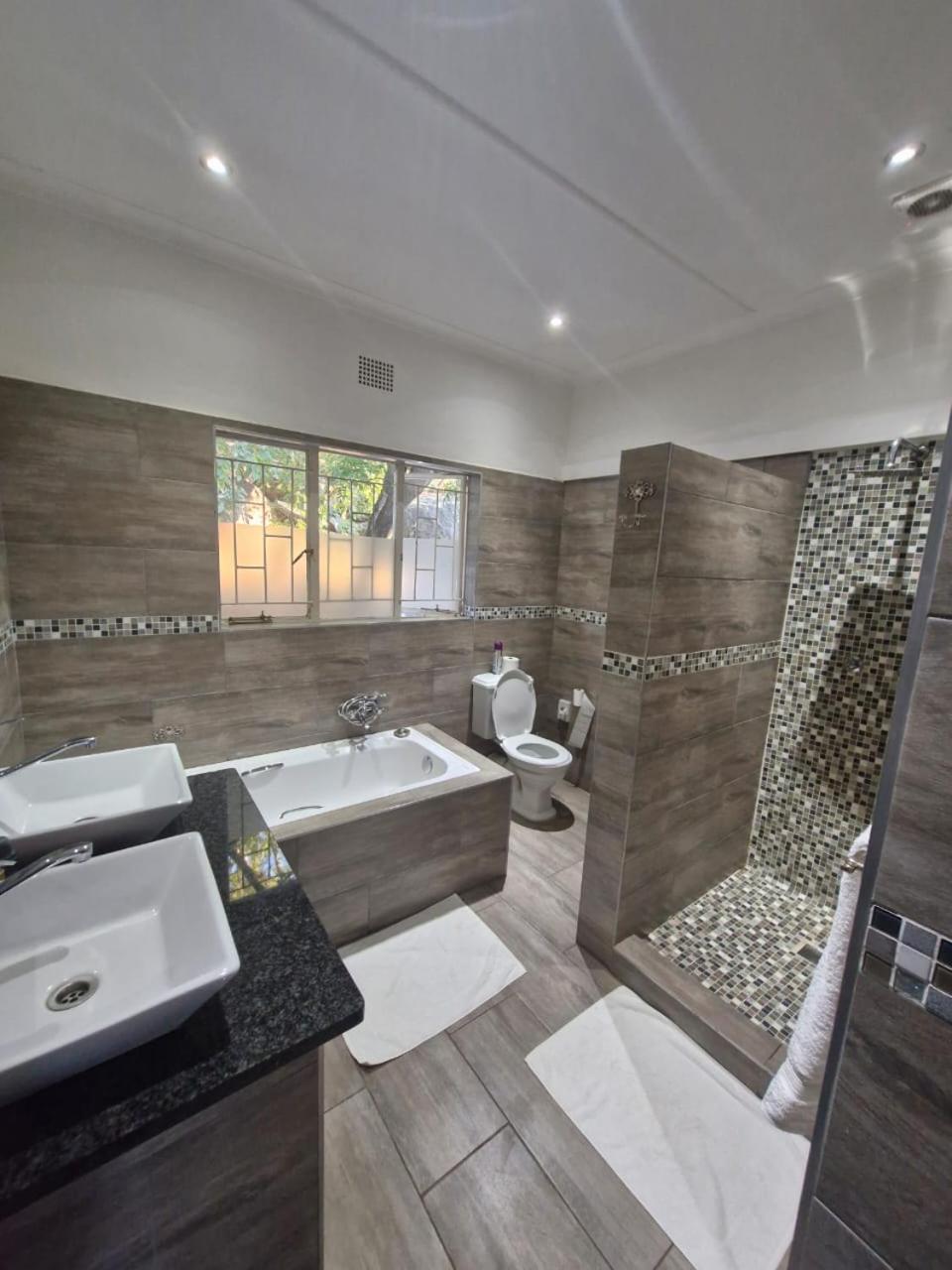 Calla Lily Guesthouse Mbombela Eksteriør billede