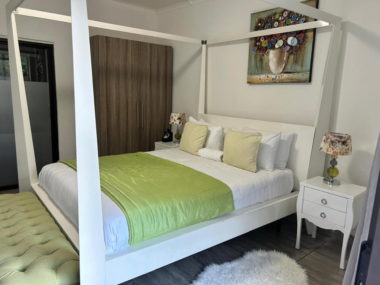 Calla Lily Guesthouse Mbombela Eksteriør billede
