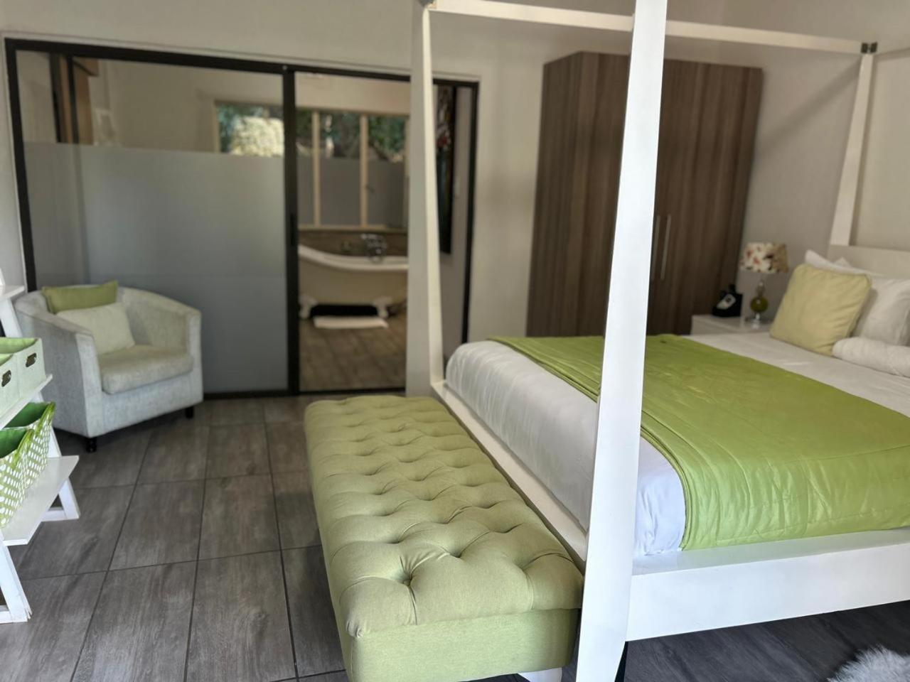 Calla Lily Guesthouse Mbombela Eksteriør billede