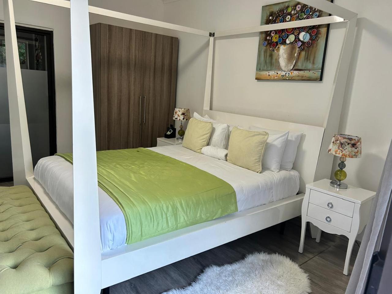 Calla Lily Guesthouse Mbombela Eksteriør billede