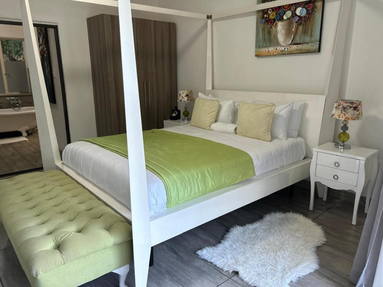 Calla Lily Guesthouse Mbombela Eksteriør billede