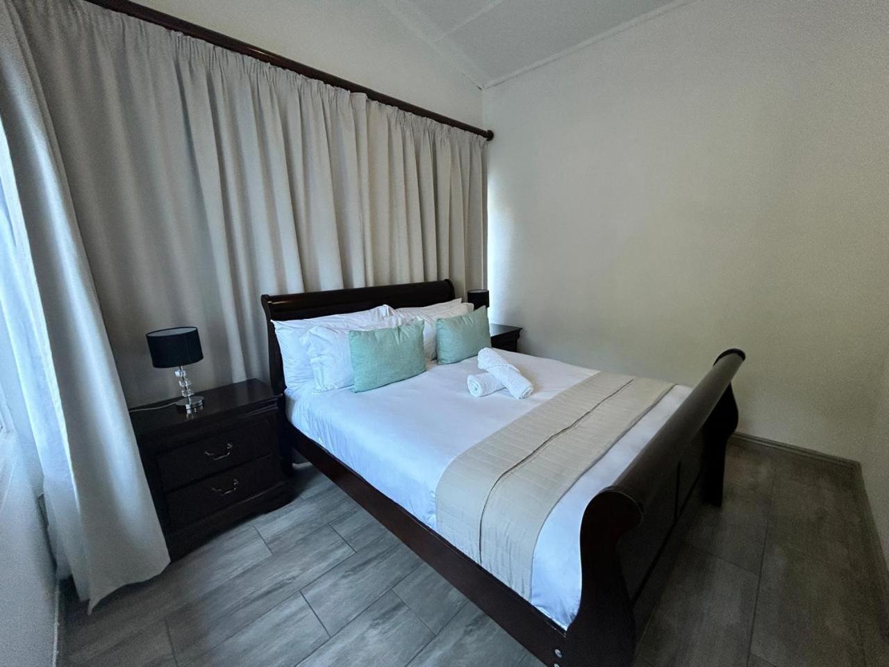 Calla Lily Guesthouse Mbombela Eksteriør billede