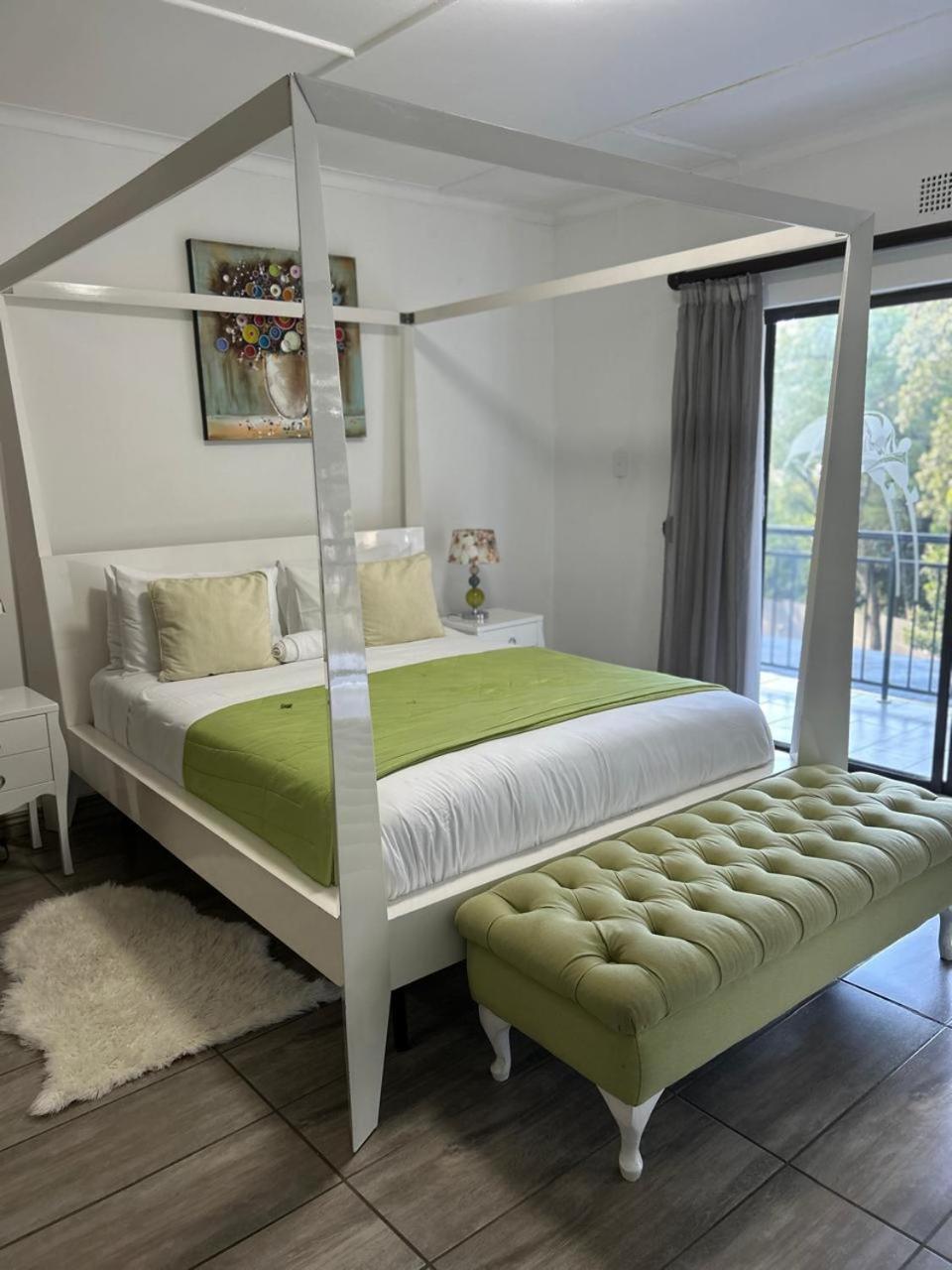 Calla Lily Guesthouse Mbombela Eksteriør billede