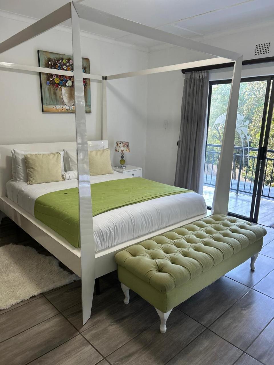 Calla Lily Guesthouse Mbombela Eksteriør billede