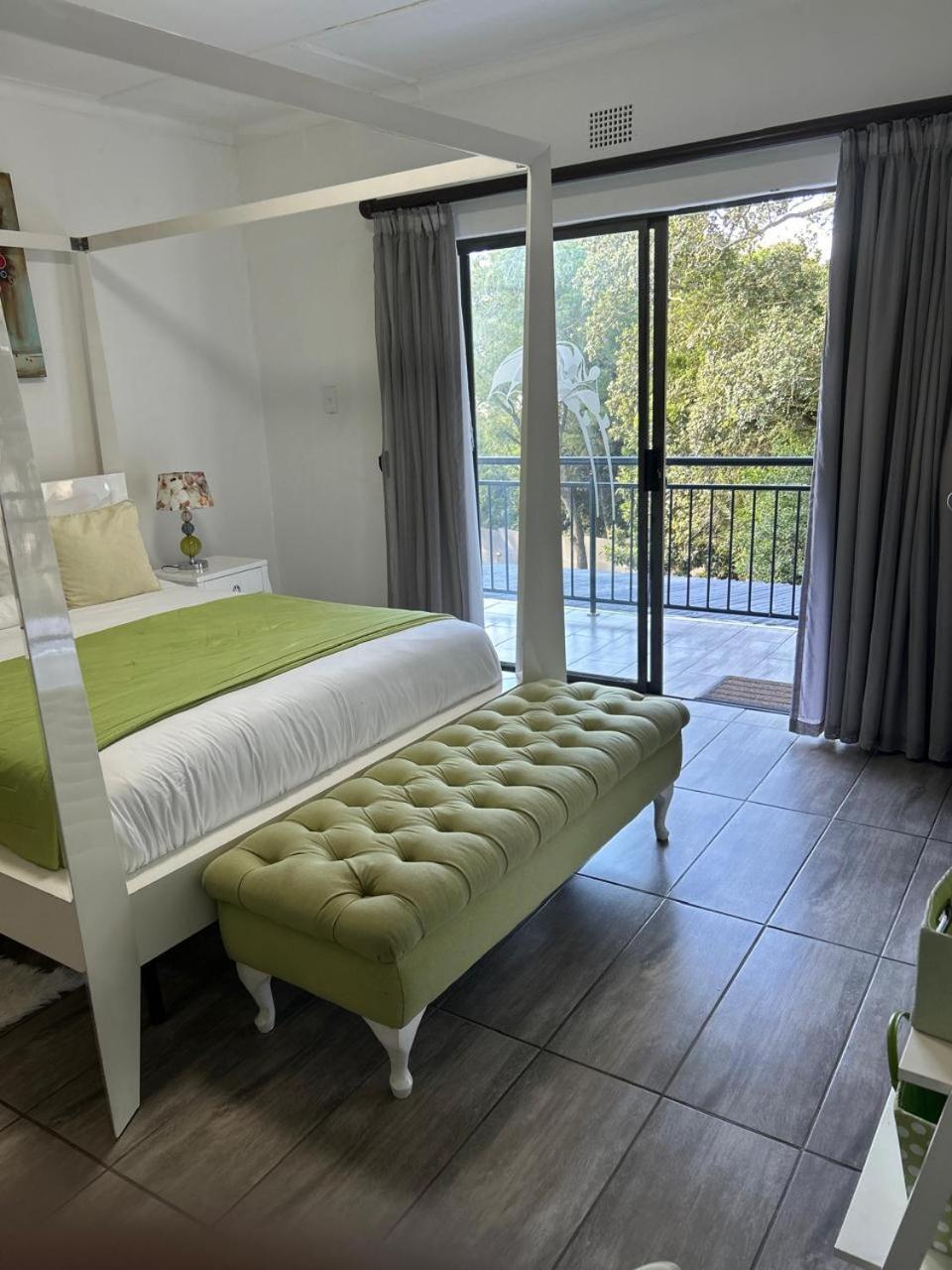 Calla Lily Guesthouse Mbombela Eksteriør billede