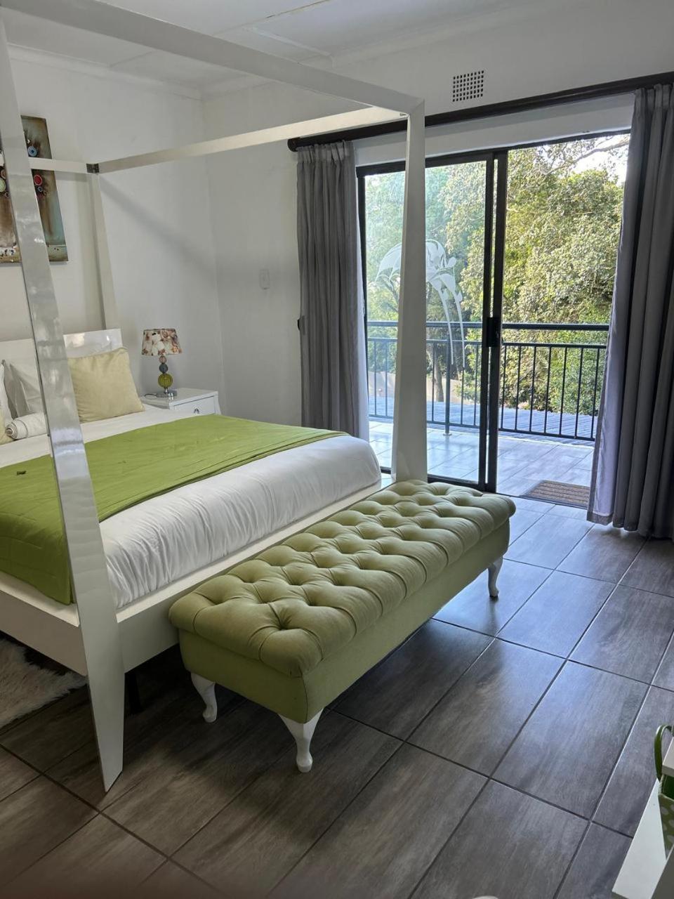 Calla Lily Guesthouse Mbombela Eksteriør billede