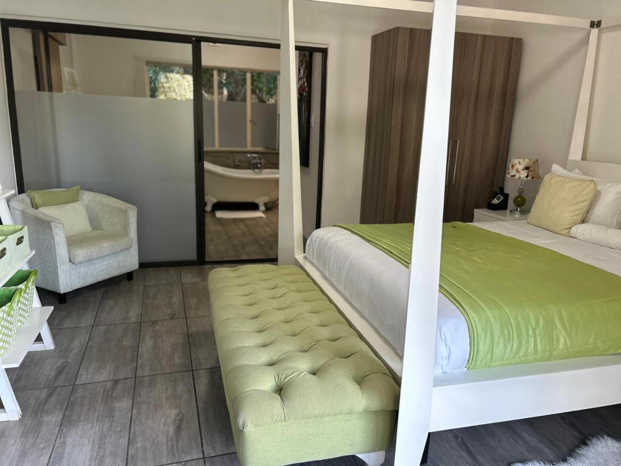 Calla Lily Guesthouse Mbombela Eksteriør billede